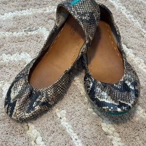 Stylish Tieks Copperhead Snake Ballet Flats women’s size 10